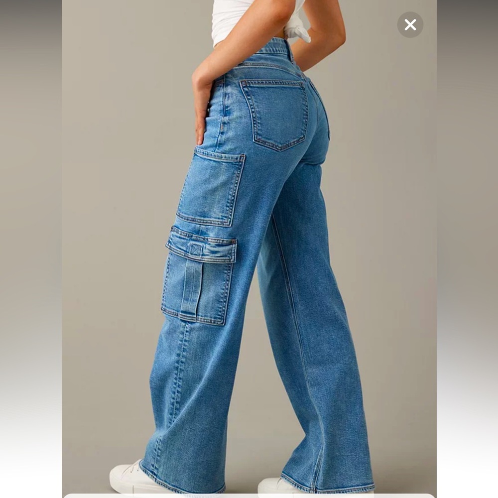 AE Curvy Super High Waisted Baggy Wide Leg Cargo Jean 16 Short